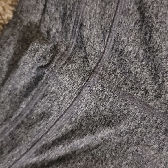 Gray Capri Athletic Pants Brand Unknown Size Small - Picture 2 of 4